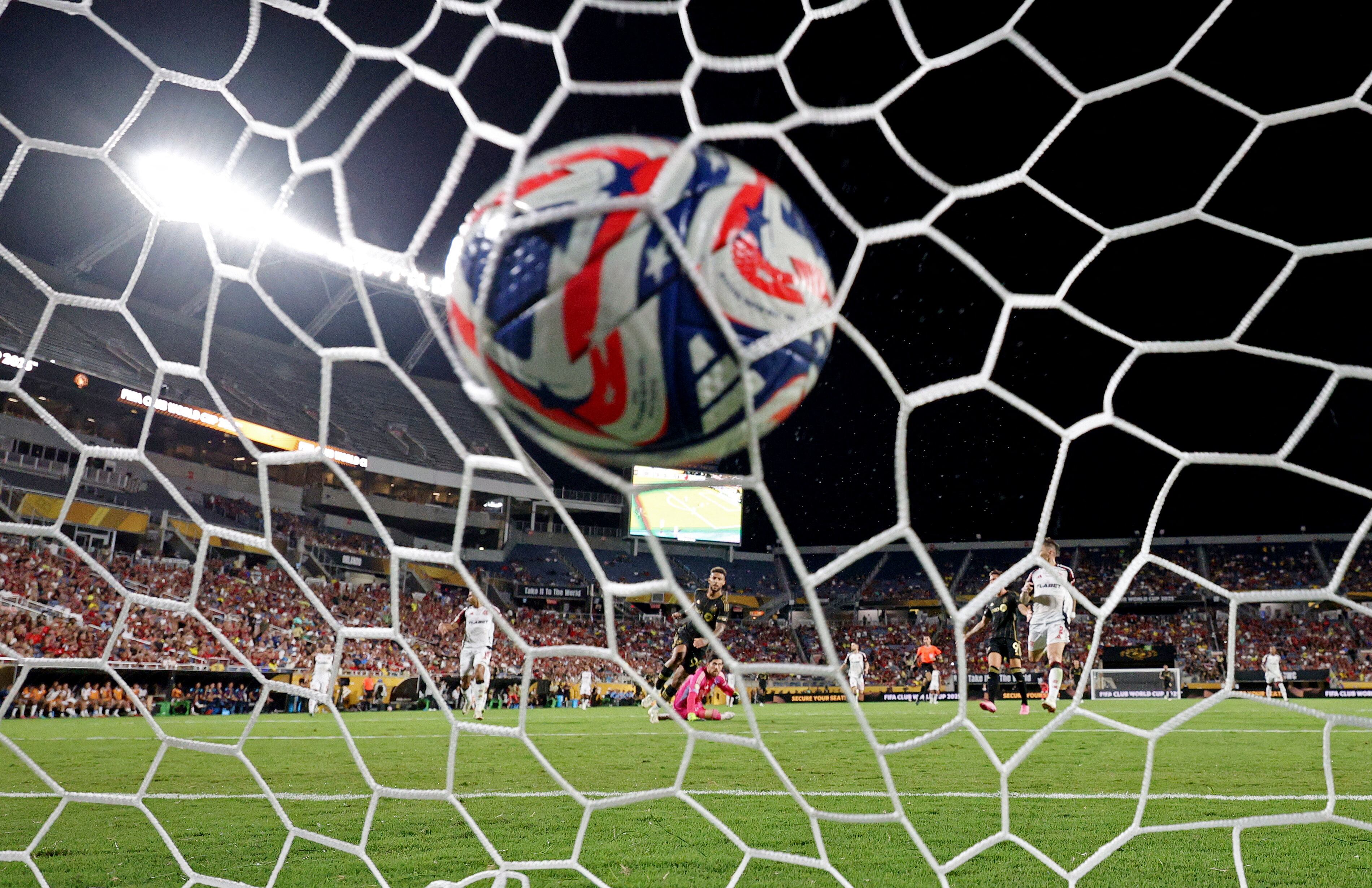 El Mundial de Clubes ha sido un acierto de la administración de Gianni Infantino en la FIFA - crédito REUTERS/Nathan Ray Seebeck