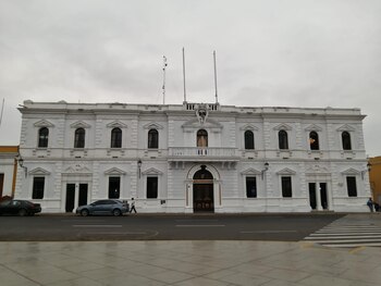 El alcalde Arturo Fernández cambio