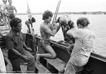 atentado al Rainbow Warrior