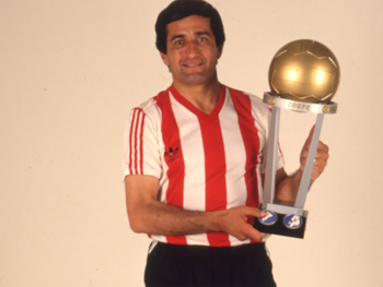 Con la Copa Intercontinental en