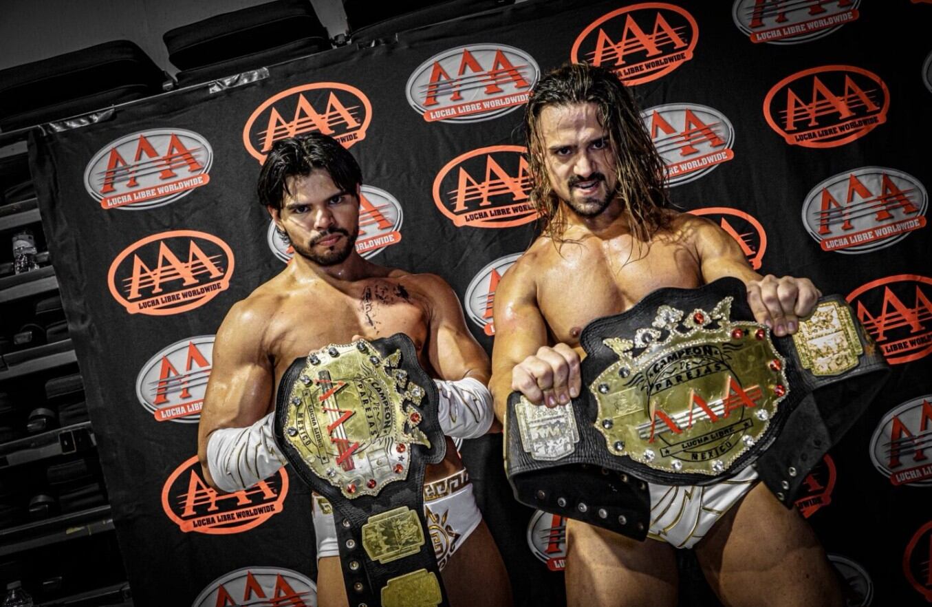 El combate sería por los Campeonatos en Pareja de Triple A tras un reto lanzado por Ángel Garza y Berto. (Especial)