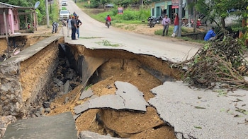 Lluvias causan el colapso de la ruta entre Sayaxché y Cobán en Guatemala