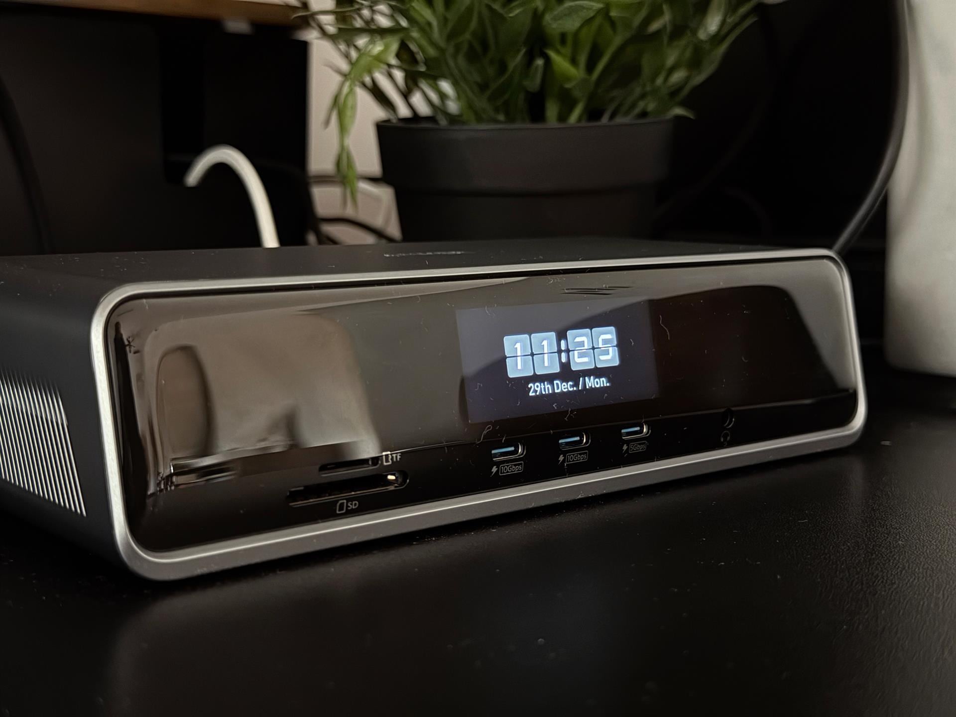 Anker Prime Docking Station 14 en 1: la reina de la conectividad para el puesto de trabajo