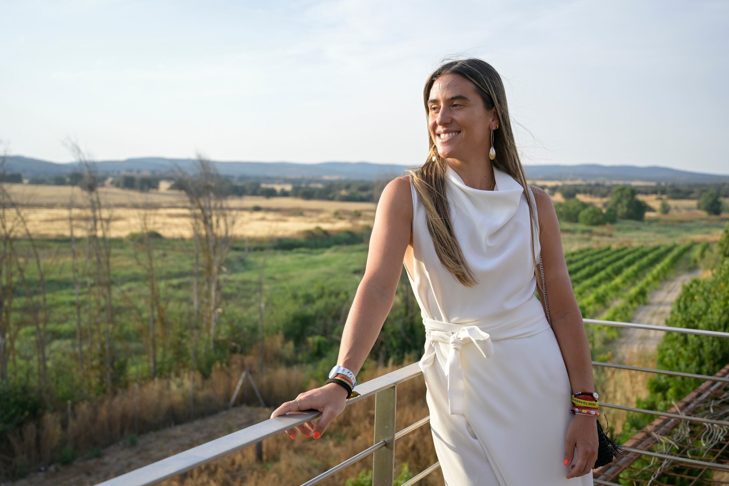 La triatleta paralímpica Marta Francés (Puertollano, 1995), con un palmarés que incluye el título de campeona de Europa y subcampeona mundial en triatlón, en una entrevista con EFE. EFE/Jesús Monroy