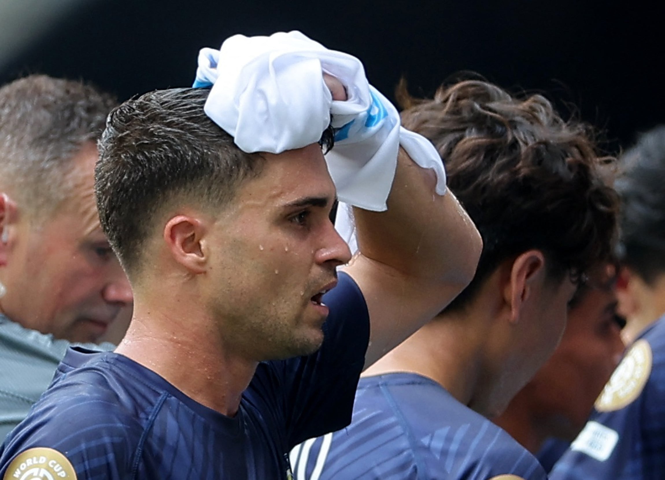 El cotejo se disputó bajo un calor agobiante y bien lo supo Gerard Garriga