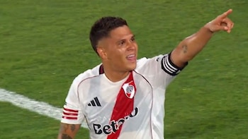 De una distancia de 21