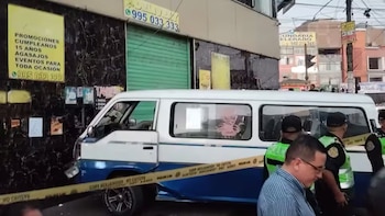 Terror en Comas: Falso pasajero dispara a joven conductor de combi en la Av. Túpac Amaruy lo deja en estado grave