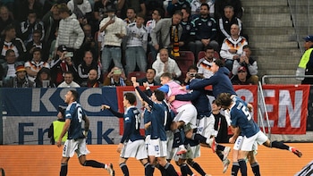 (Crónica) Alemania pierde en casa ante Grecia, Portugal neutraliza a Haaland y Países Bajos gana en Serbia