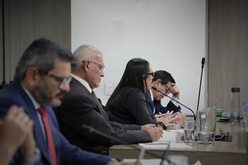 La defensa de Mejía presentó