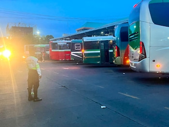 El VMT puede retirar de circulación unidades del transporte público en El Salvador cuando detecta fallos./ (VMT)
