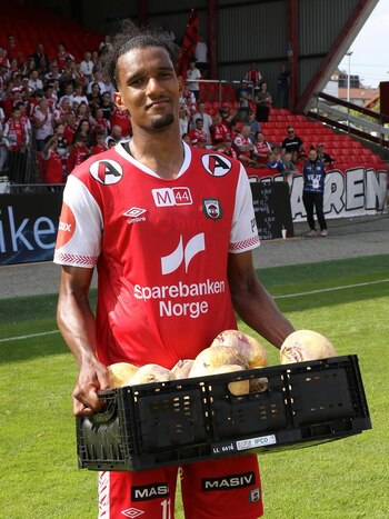 Alfred Scriven con el cajón