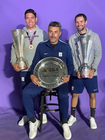 Daniel Carrasco fue parte del comando técnico de José Letelier durante el último bicampeonato del club.