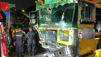 Dos fallecidos y al menos siete lesionados en múltiples accidentes ocurridos en El Salvador