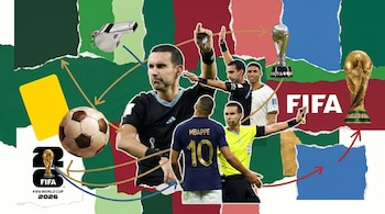 Composición visual con varios árbitros, Kylian Mbappé de espaldas, un balón, tarjeta amarilla, silbato, dos trofeos y el logo FIFA World Cup 2026, sobre un fondo de colores verde, rojo y azul.