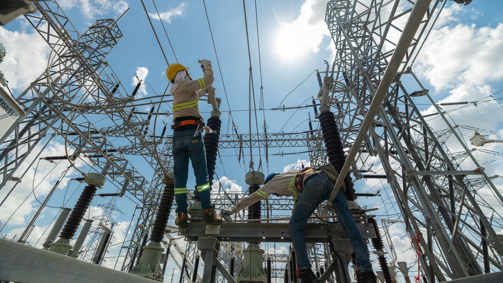 Las interrupciones reiteradas en el sistema eléctrico han aumentado las preocupaciones sobre la vulnerabilidad energética y la importancia de la coordinación técnica en República Dominicana. (Foto cortesía redes sociales)