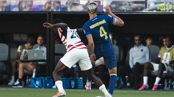 La FIFA podría modificar su normativa para evitar un nuevo caso como el de Folarin Balogun
