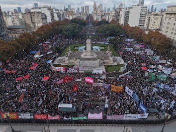 Marcha Ni Una Menos - Congreso - 3 de junio - drone