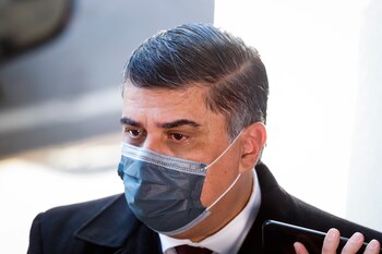 En la imagen, el ministro