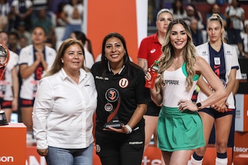 Mirian Patiño fue premiada como la mejor líbero de la Liga Peruana de Vóley 2025/26.