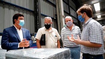 Fernando-Espinoza-recorrio-fabrica-embajador-de-cuba-la-matanza