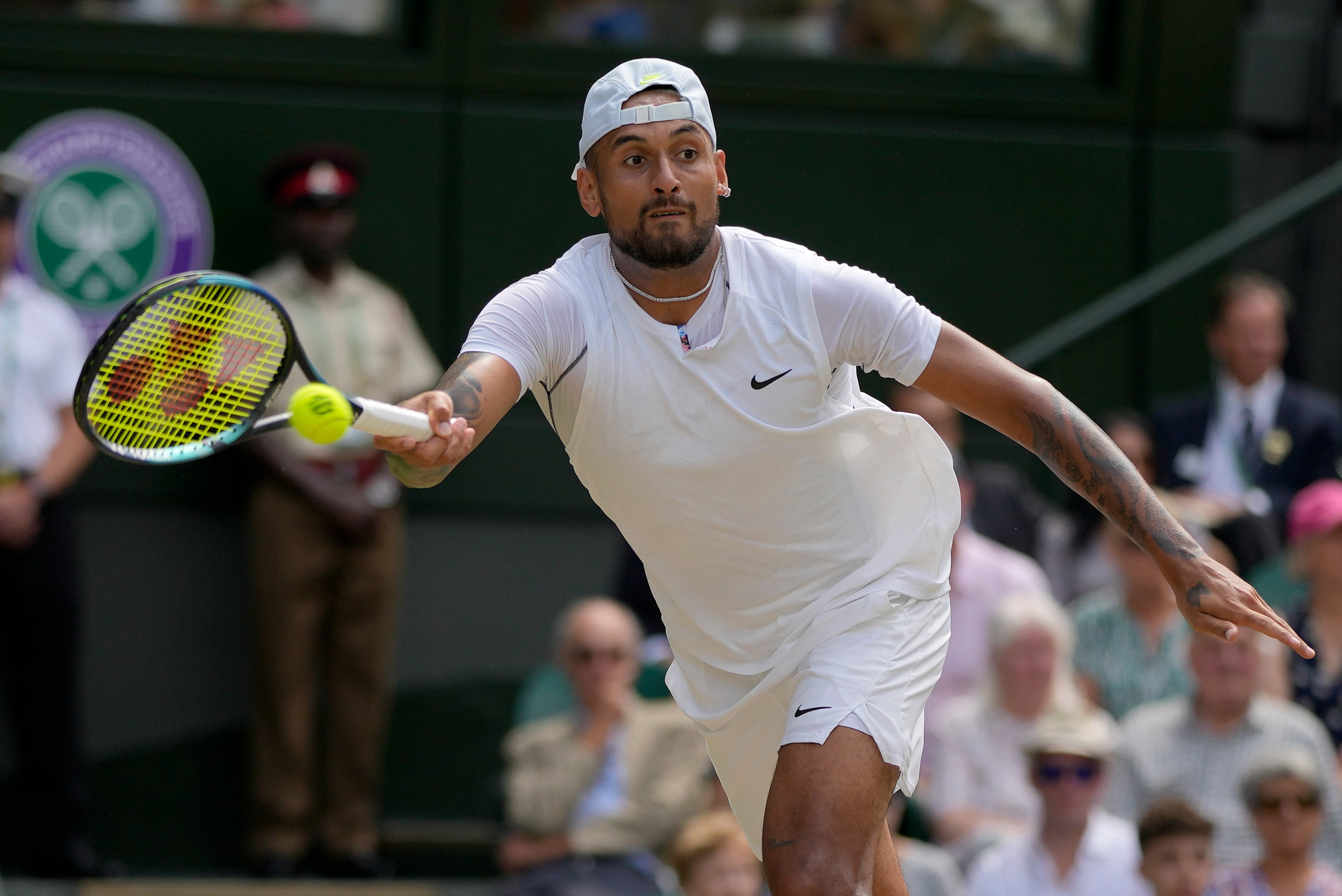 Nick Kyrgios cayó en la final de Wimbledon 2022 contra Novak Djokovic (AP Foto/Alastair Grant, archivo)
