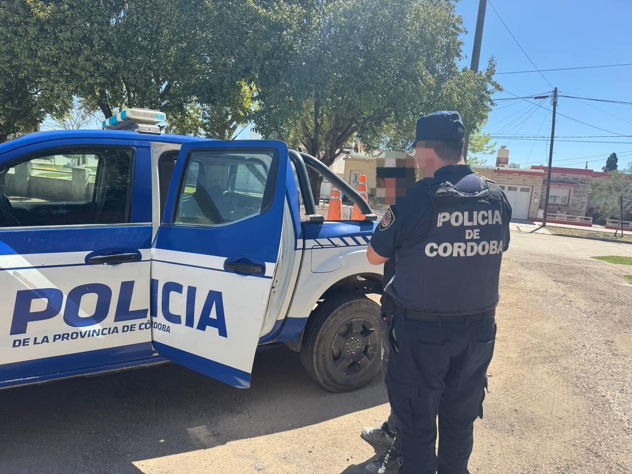Detuvieron a un joven por matar a golpes a un puma y compartir el video en redes sociales