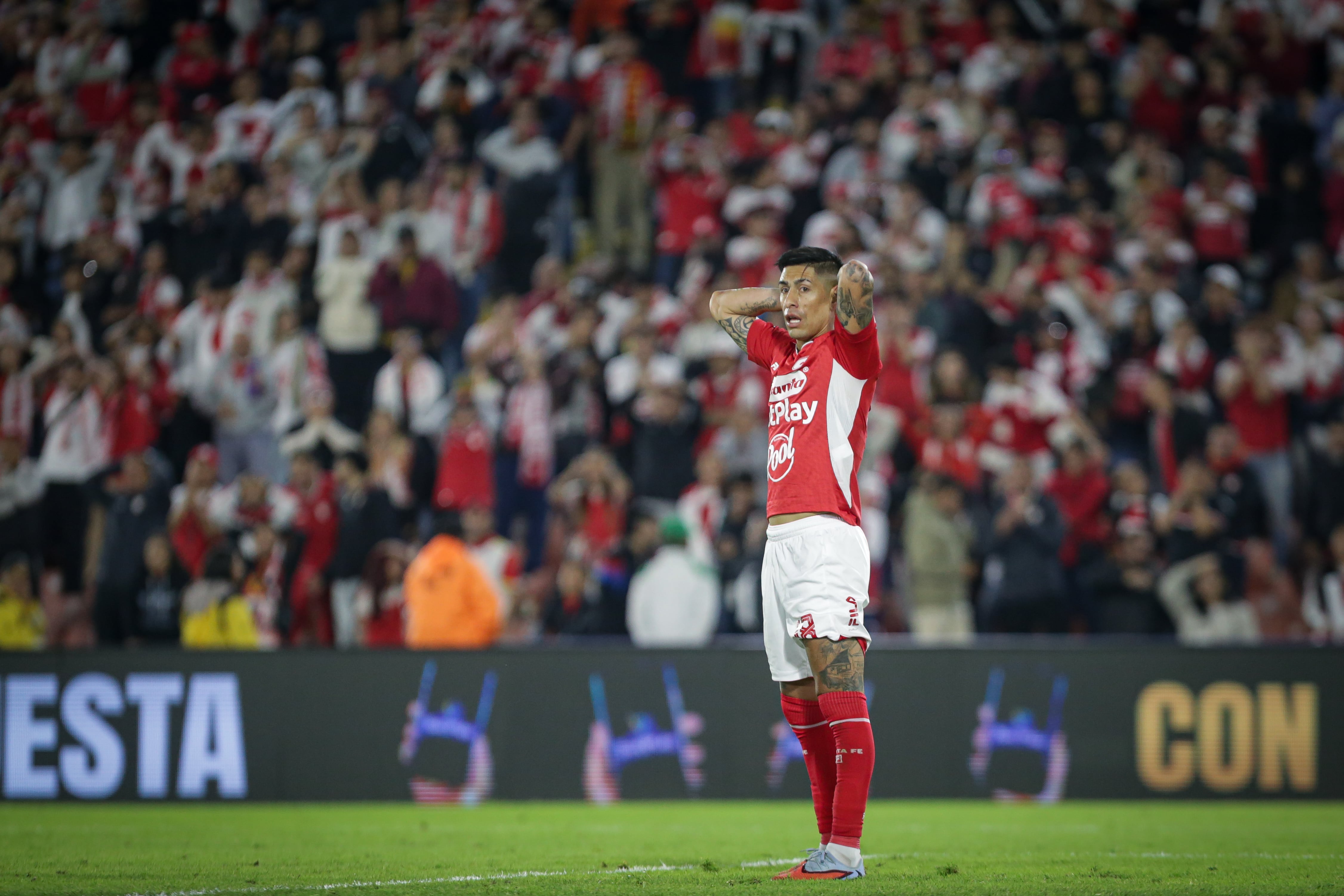 Independiente Santa Fe jugará siete partidos entre Liga y Copa Libertadores en abril - crédito Cristian Bayona/Colprensa