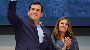 Rodrigo Lara Restrepo llegará al Ministerio del Interior con una esposa e hijos que lo apoyan en su camino político: así es su familia