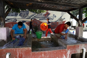 La escuela es algo más