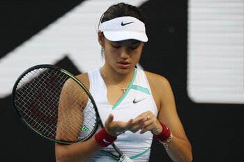 Hija de padre rumano y madre china, nació en Canadá, pero se afincó en Gran Bretaña (REUTERS/Loren Elliott)