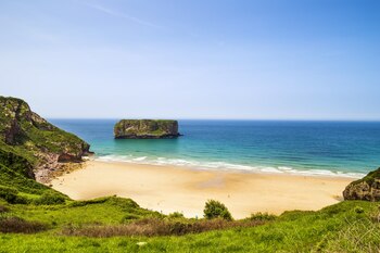 Playa de Andrín, en Llanes