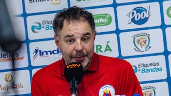 Técnico del Deportivo Pasto le contestó a Hugo Rodallega, quien lo llamó “irrespetuoso”: “Lo que pasa en el campo, se queda en el campo”