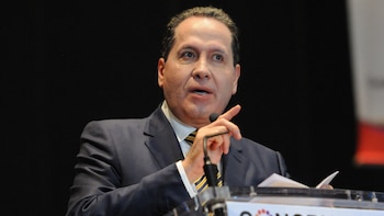 Eruviel Ávila pide a su esposa llegar a un acuerdo “en privado” tras acusarlo de violencia psicológica y amenazas