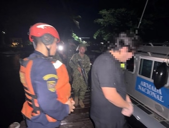 Las autoridades cerraron el perímetro en Triganá y concretaron la captura de alias Cantante sin enfrentamientos ni personas lesionadas - crédito Policía Nacional de Colombia