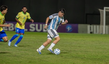 Ambos se miden por el Grupo B