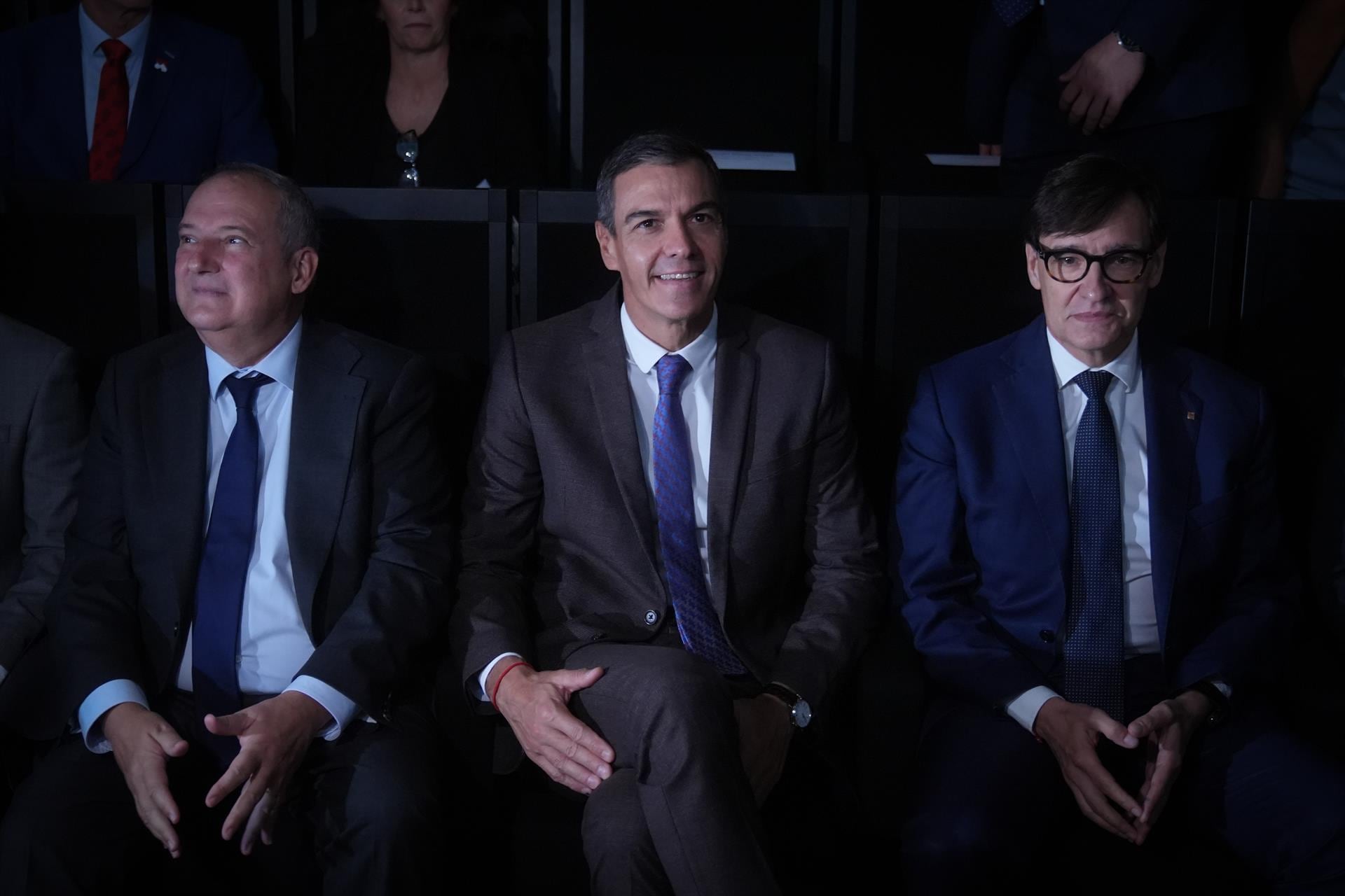 Sánchez pide "privilegiar el uso residencial" de la vivienda frente al turístico