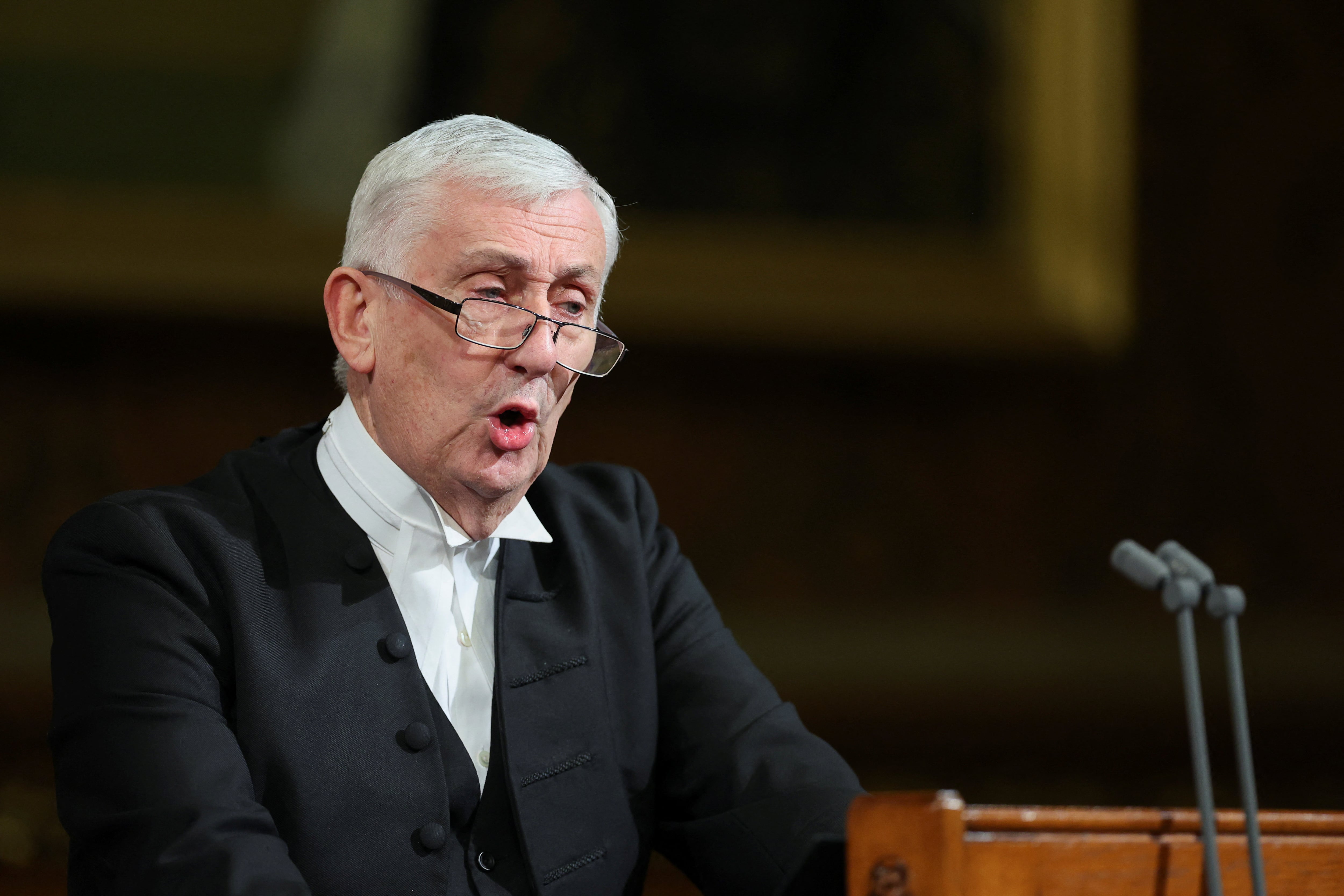 El presidente de la Cámara de los Comunes, Lindsay Hoyle, confirmó que habilitará el debate y que luego corresponderá a los diputados decidir si el Comité de Privilegios debe intervenir para determinar si Starmer indujo a error al Parlamento (REUTERS)