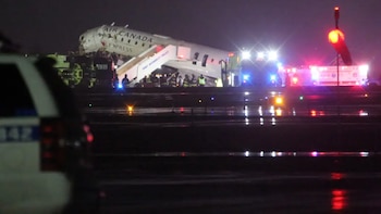 Un avión chocó con un