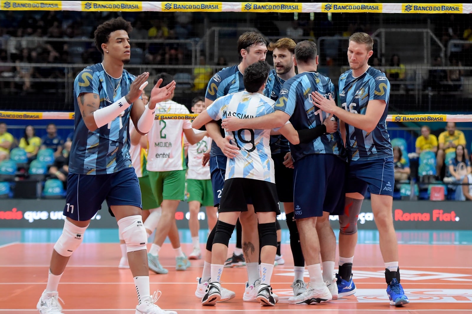 Argentina venció 3-0 a Bolivia en el Sudamericano de voleibol y clasificó al Mundial de Polonia 2027 (@Voley_FeVA)