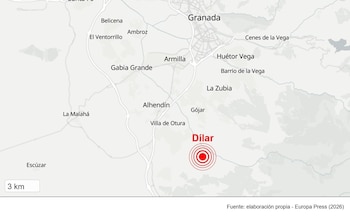 20/08/2026 Localización del lugar donde ha tenido epicentro el sismo de magnitud 3,4 registrado en la provincia de Granada.
El Instituto Geográfico Nacional (IGN) ha registrado en la madrugada de este jueves un nuevo temblor en Granada, concretamente en el municipio de Dílar, con magnitud 3,4 en la escala mbLg.
SOCIEDAD ESPAÑA EUROPA ANDALUCÍA