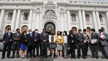 Perú Libre se devidió en