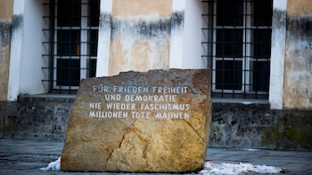 El Gobierno austriaco inaugura una comisaría en la casa natal de Hitler para frenar el peregrinaje neonazi