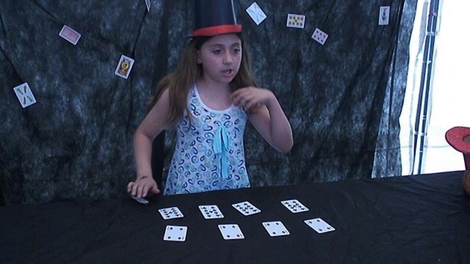 La pasión por la magia y el ilusionismo comenzó en la infancia de Caro, cuando quedó fascinada por una caja de magia (Gentileza de Caro Scialabba)