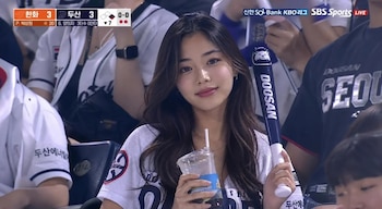 La tendencia mezcla inteligencia artificial, béisbol coreano y estética televisiva para crear videos virales.
