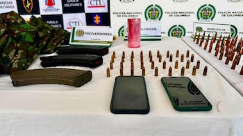 Operativo conjunto desarticuló red criminal en Pueblorrico y confisca armas, explosivos y drogas - crédito @FuerzasMilCol/X