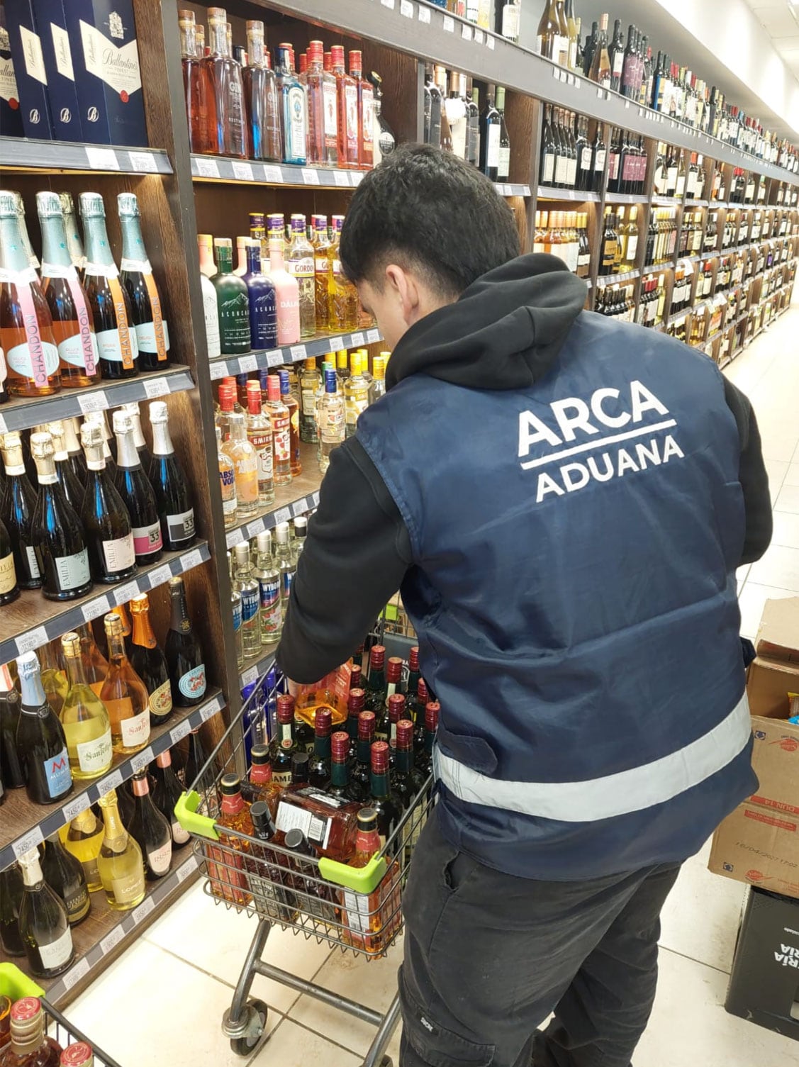 Los procedimientos se llevaron a cabo en la Ciudad de Buenos Aires, Paraná, Córdoba, el Gran Rosario, Mar del Plata y Posadas