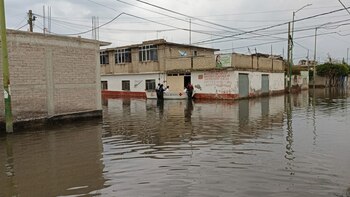 Cruz Roja en inundaciones de Chalco