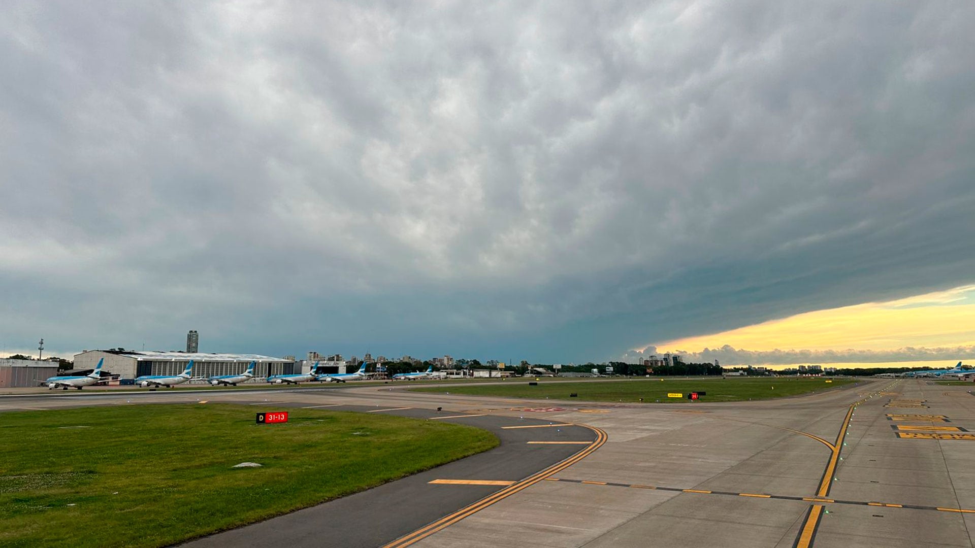 Según el Ejecutivo, la norma tiene por finalidad garantizar la seguridad operacional y la regularidad de las operaciones aéreas. @diego_domi