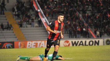 Bernardo Cuesta marcó su tanto número 150 en la victoria ante Sport Huancayo. (Foto: FBC Melgar)
