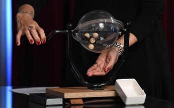 Las ubicaciones en el escenario fueron sorteadas por la Cámara Nacional Electoral